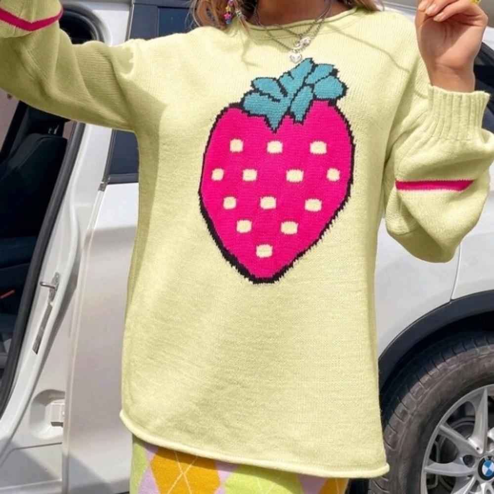 Strawberry pattern drop shoulder sweater